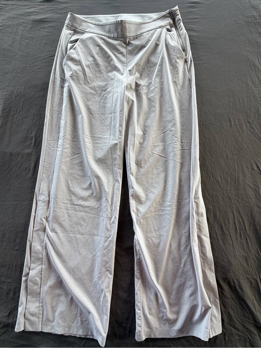 Athleta Light Gray Men’s Wide-Leg Sweatpants